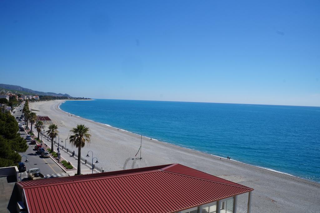 Hotel Ristorante Miramare Marina di Gioiosa Ionica ภายนอก รูปภาพ