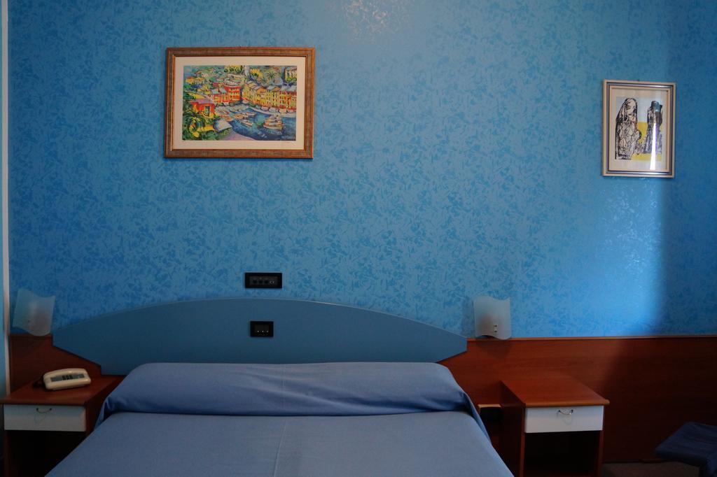 Hotel Ristorante Miramare Marina di Gioiosa Ionica ภายนอก รูปภาพ