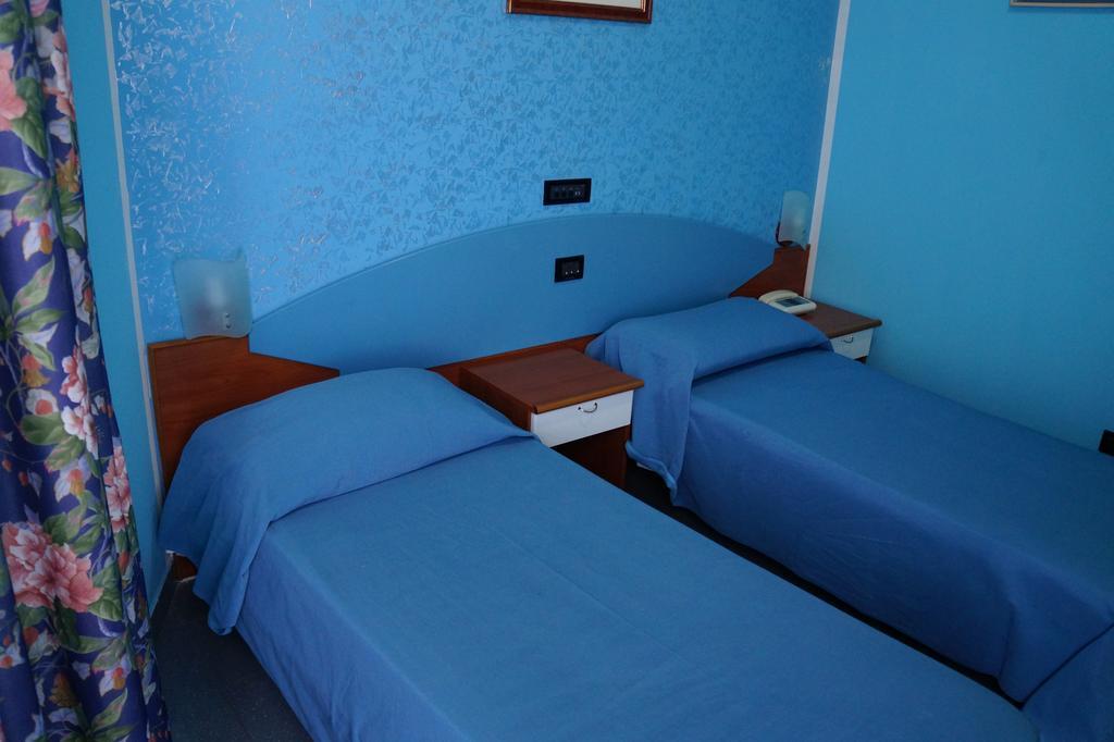 Hotel Ristorante Miramare Marina di Gioiosa Ionica ภายนอก รูปภาพ