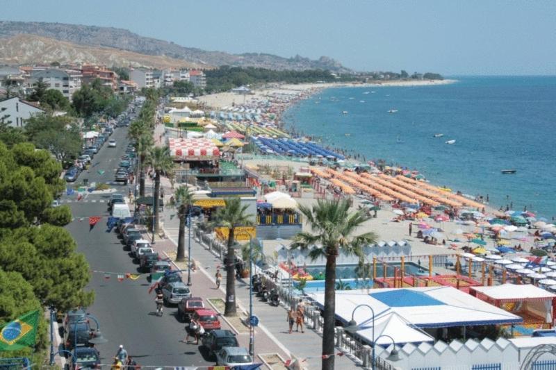 Hotel Ristorante Miramare Marina di Gioiosa Ionica ภายนอก รูปภาพ